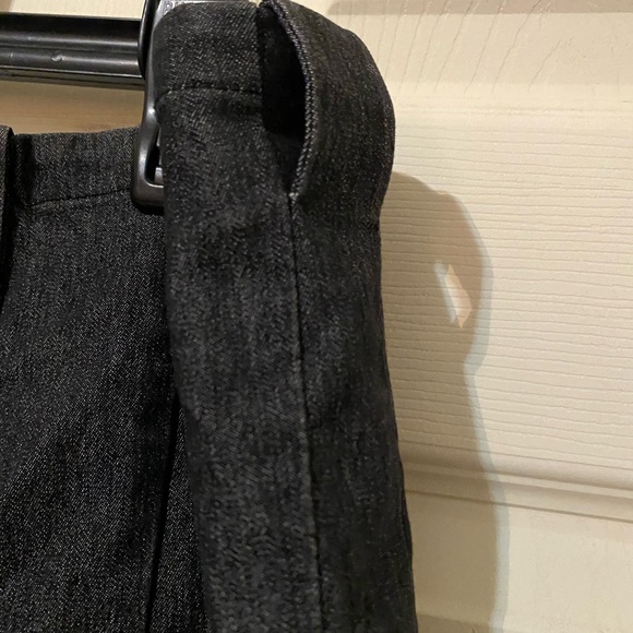 Grunge Pleated Skirt - Picture 4 of 5